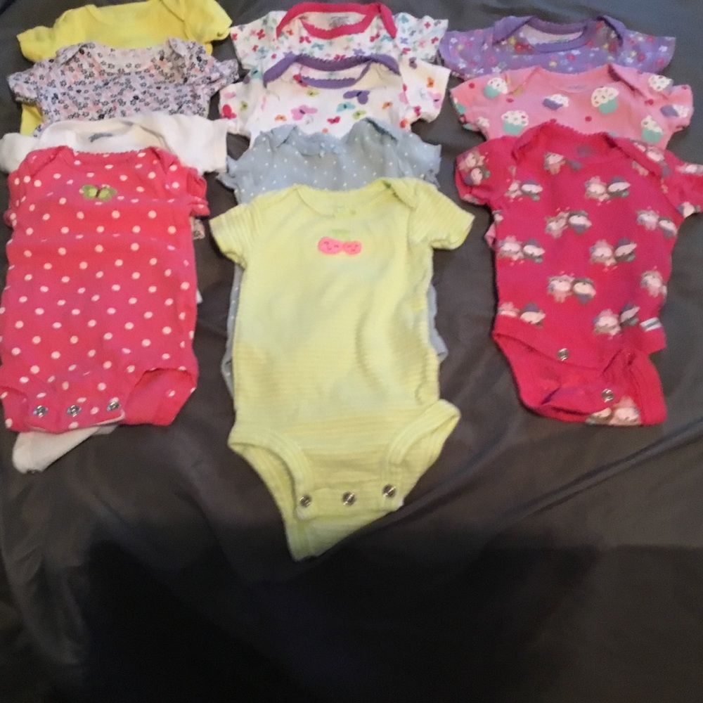 NEWBORN ONESIES LOT OF 11